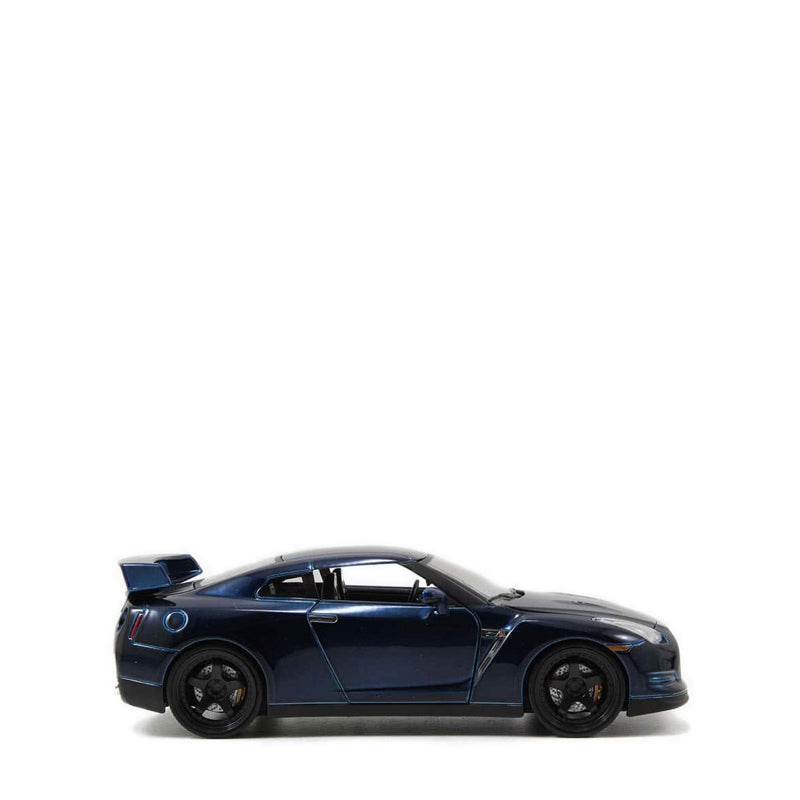 JADA 2009 Nissan GT R - JAD97036
