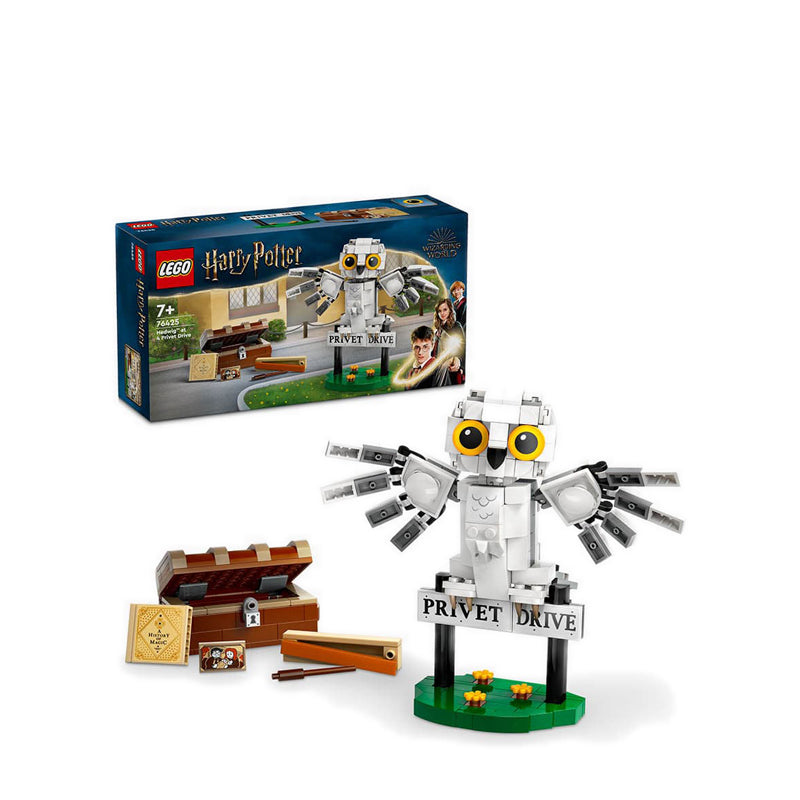 LEGO® Harry Potter TM Hedwig™ at 4 Privet Drive - 76425
