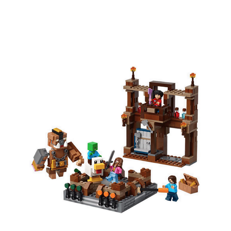 LEGO® Minecraft Woodland Mansion Fighting Ring - 21272