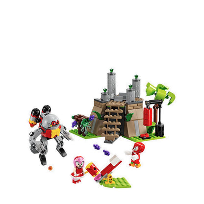 LEGO® Knuckles and the Master Emerald Shrine